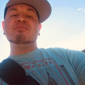 Meet your Posher, Jonathan